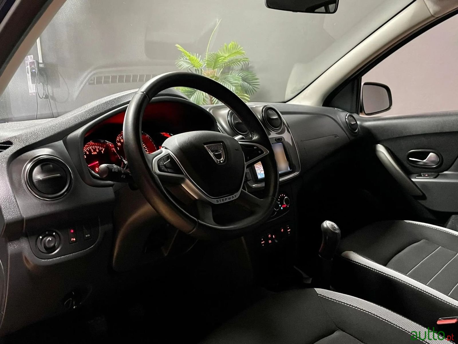 2017' Dacia Sandero photo #4