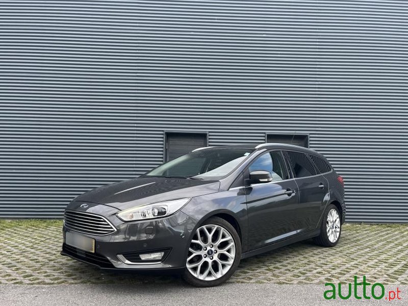 2015' Ford Focus Sw photo #1
