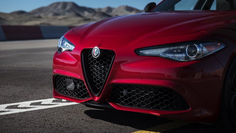 2019 Alfa Romeo Giulia gets Nero and Carbon editions
