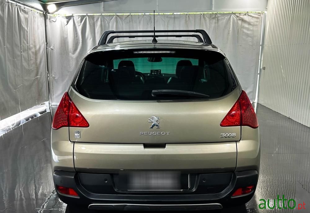 2012' Peugeot 3008 photo #5
