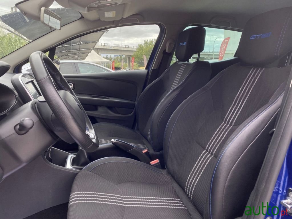 2016' Renault Clio photo #3