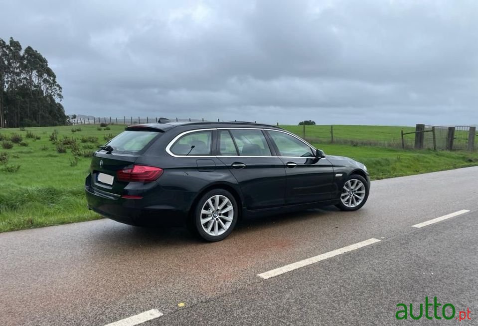 2013' BMW 525 photo #3