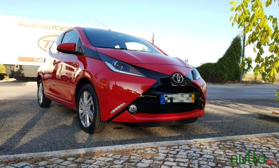 2016' Toyota Aygo photo #3