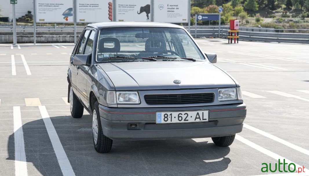 1992' Opel Corsa photo #1