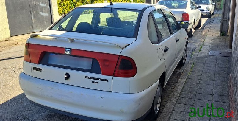 1997' SEAT Cordoba 1.4 Sxe photo #2