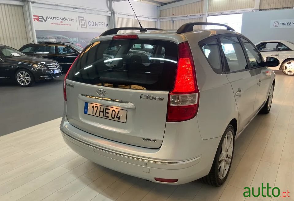 2009' Hyundai i30 Cw photo #5