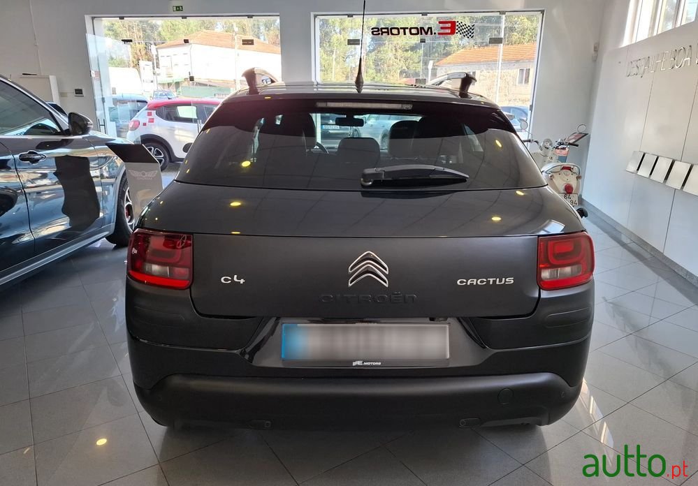 2015' Citroen C4 Cactus photo #5