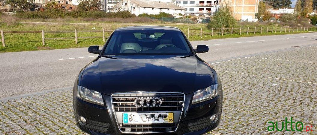 2011' Audi A5 Sportback photo #2