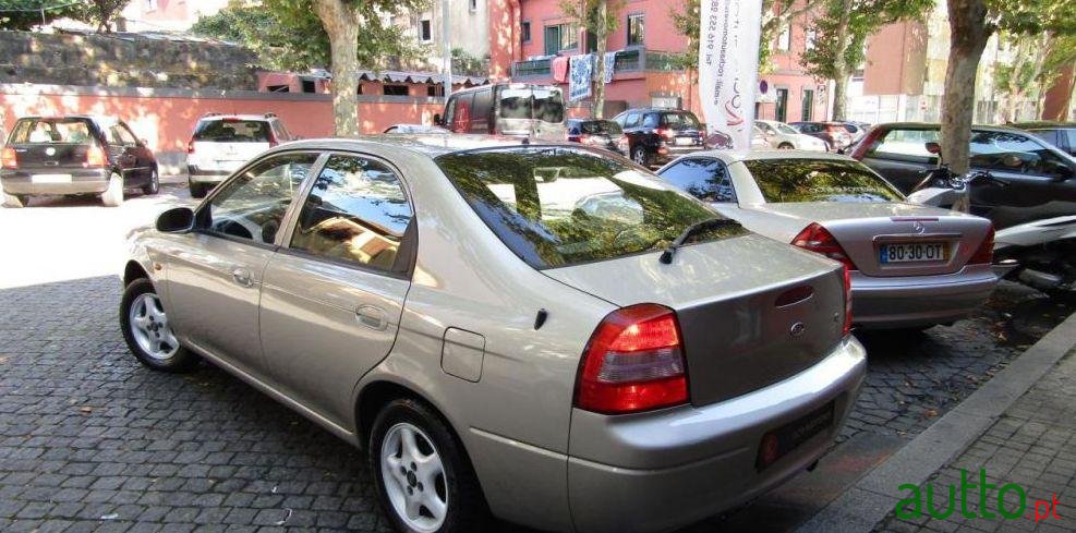 2000' Kia Shuma 1.5 Ls photo #2