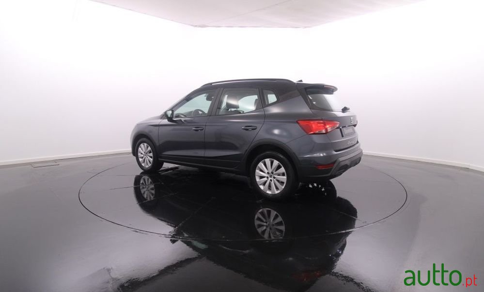 2022' SEAT Arona 1.0 Tsi Style photo #4