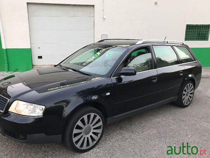 2002' Audi A6 Avant photo #2