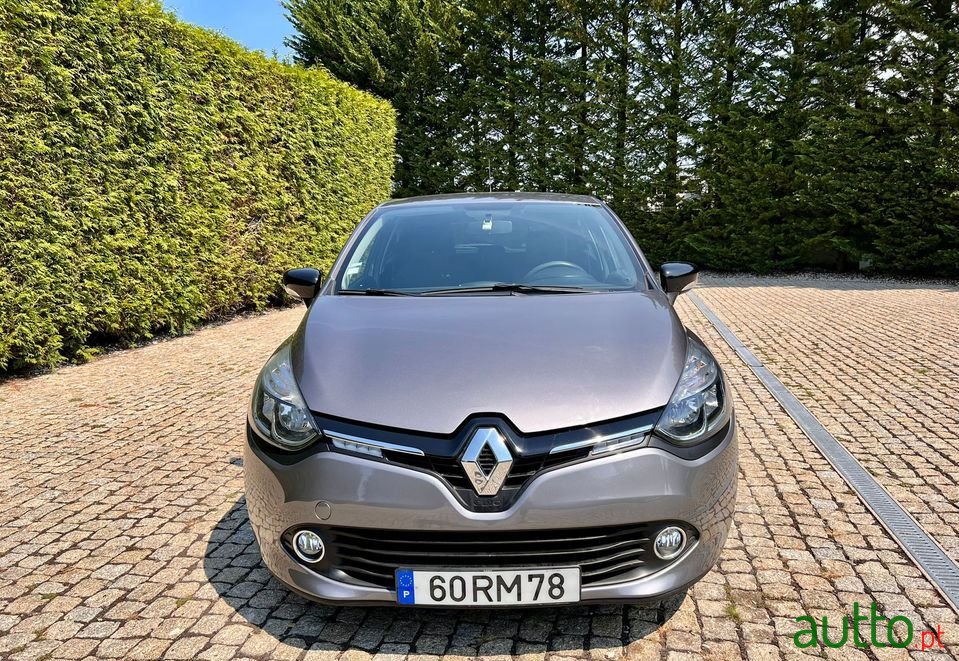 2016' Renault Clio photo #2