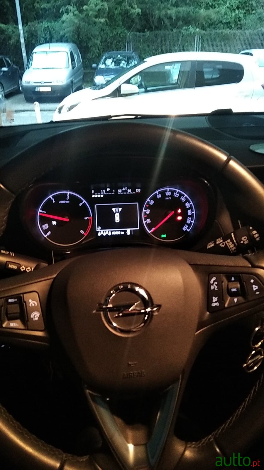 2019' Opel Zafira photo #1