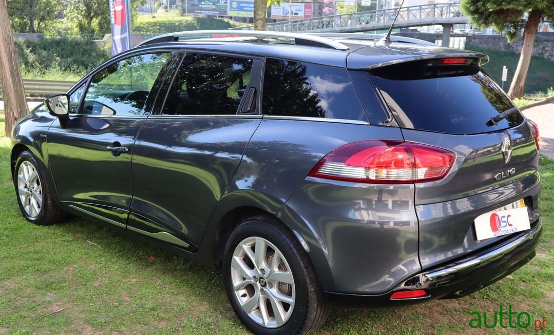 2019' Renault Clio Sport Tourer photo #6