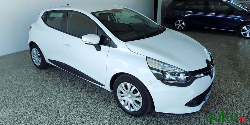 2013' Renault Clio photo #3