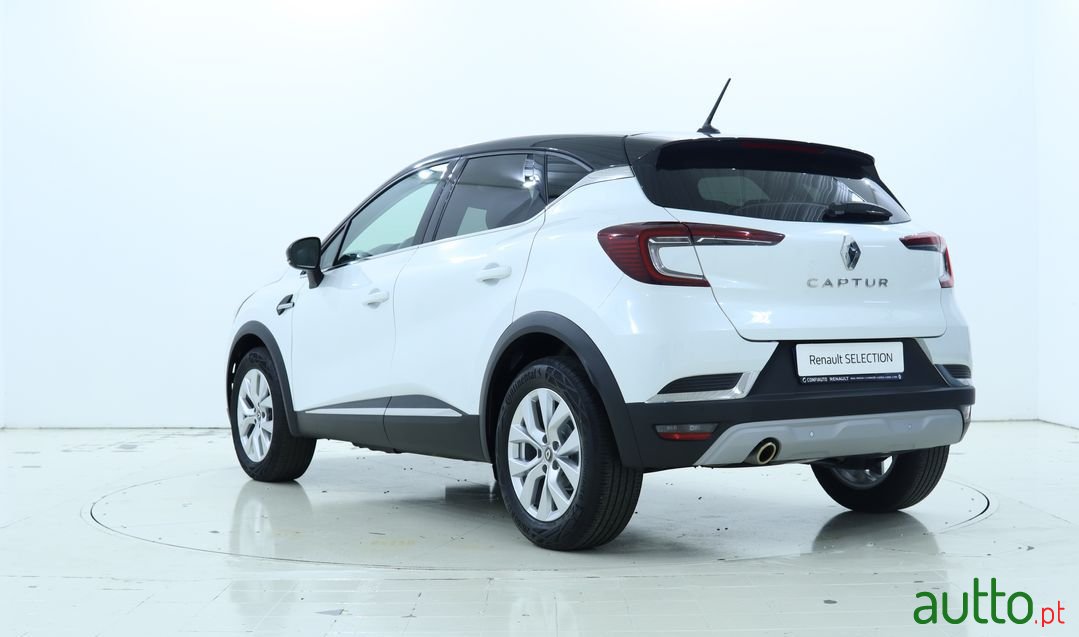 2021' Renault Captur photo #5