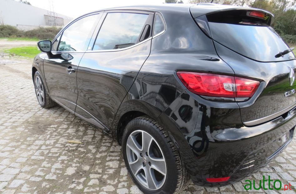 2015' Renault Clio photo #4