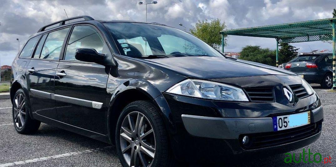 2005' Renault Megane Break photo #1