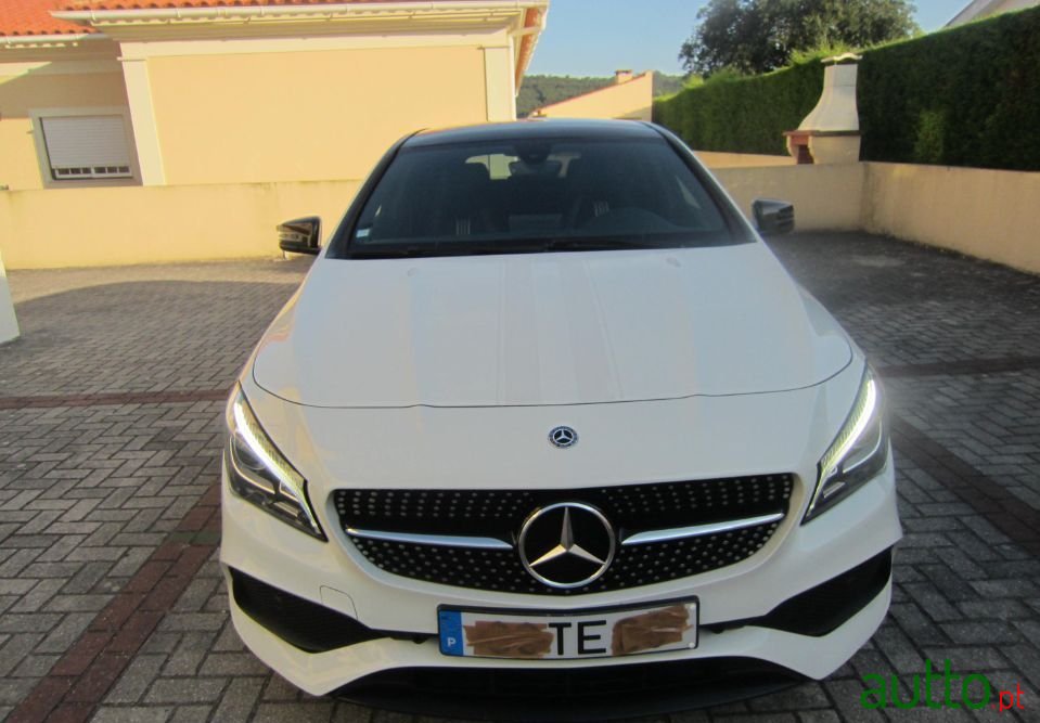 2017' Mercedes-Benz Cla-200 photo #2