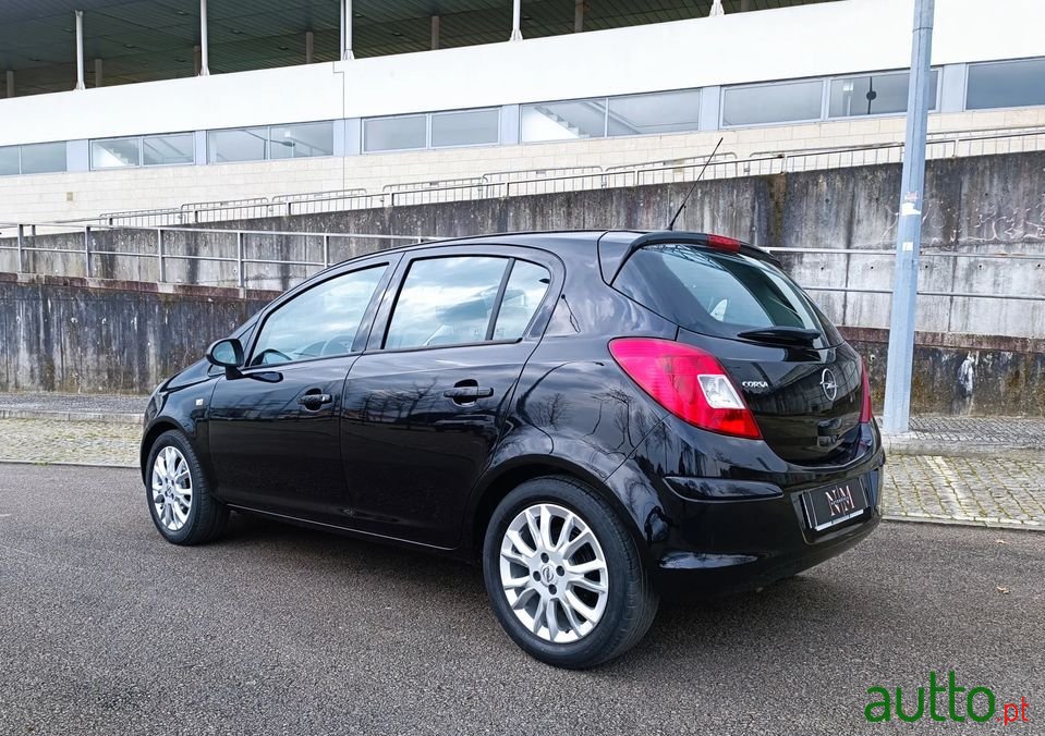 2009' Opel Corsa photo #4