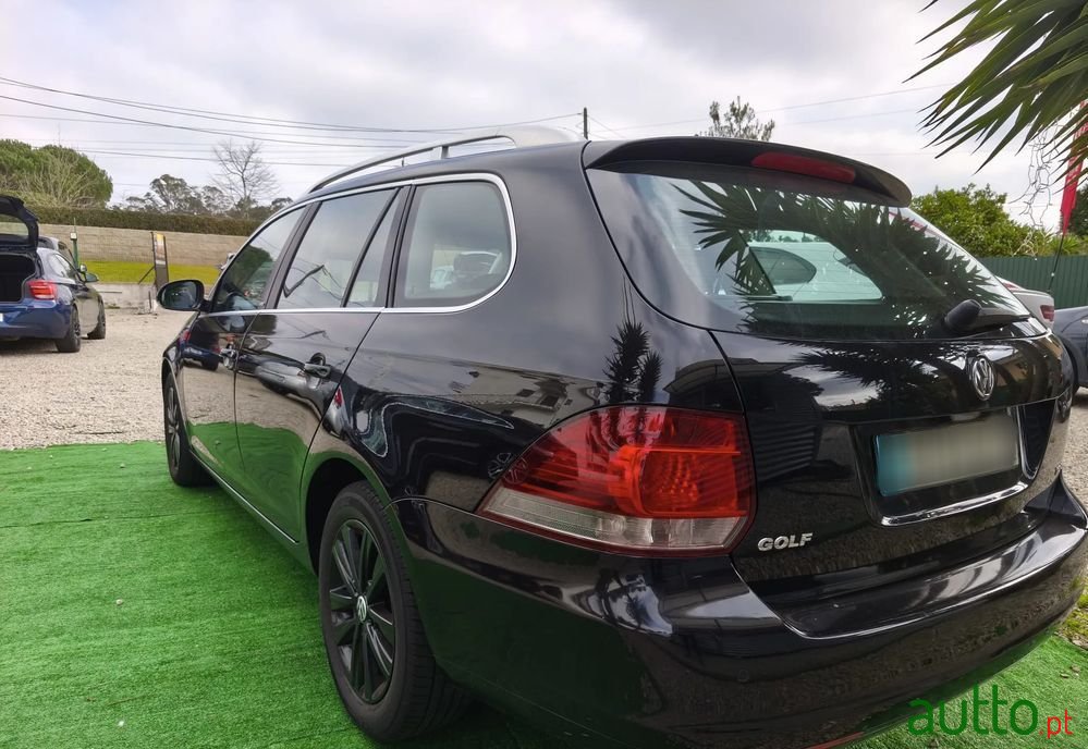 2012' Volkswagen Golf photo #6