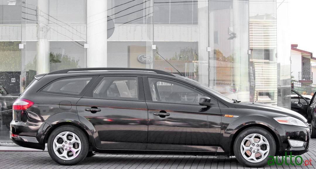 2008' Ford Mondeo Sw photo #2