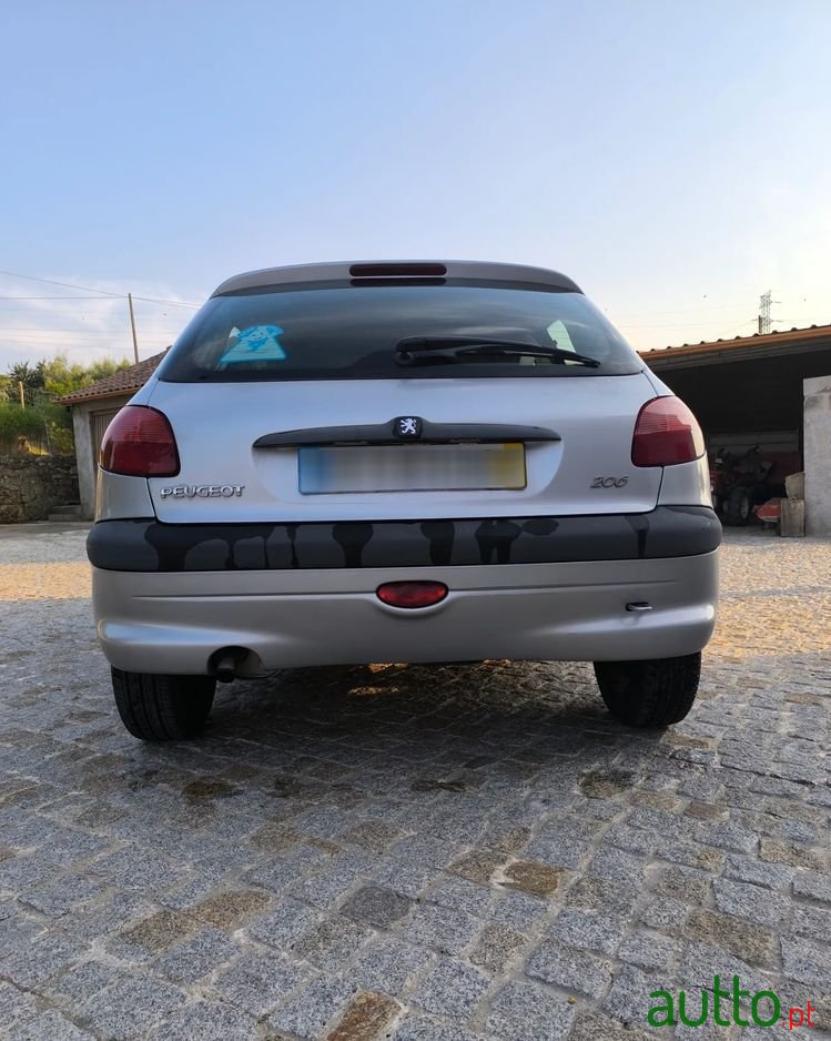 2000' Peugeot 206 photo #1