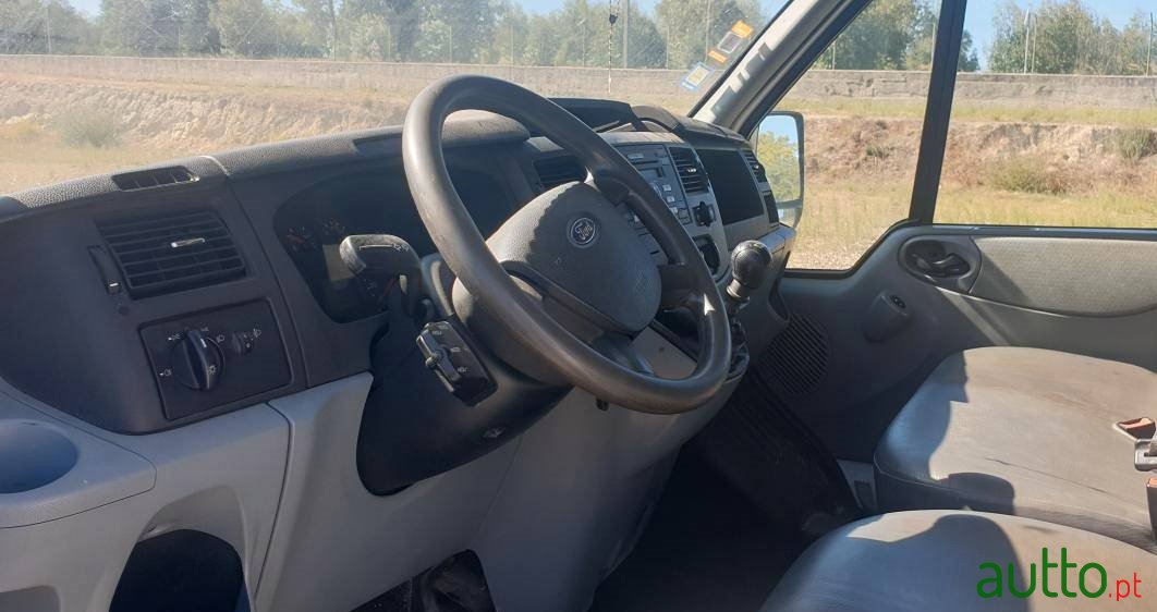 2009' Ford Transit photo #6