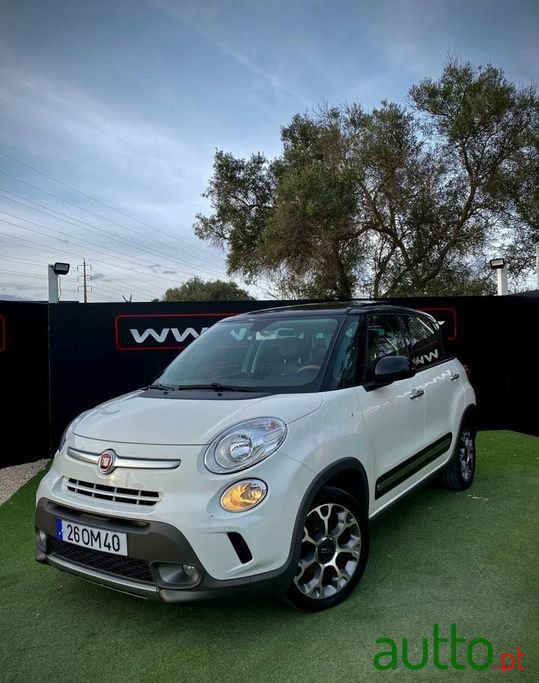 2014' Fiat 500L photo #1