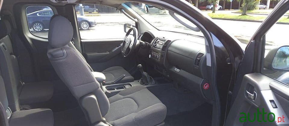 2006' Nissan Navara photo #6