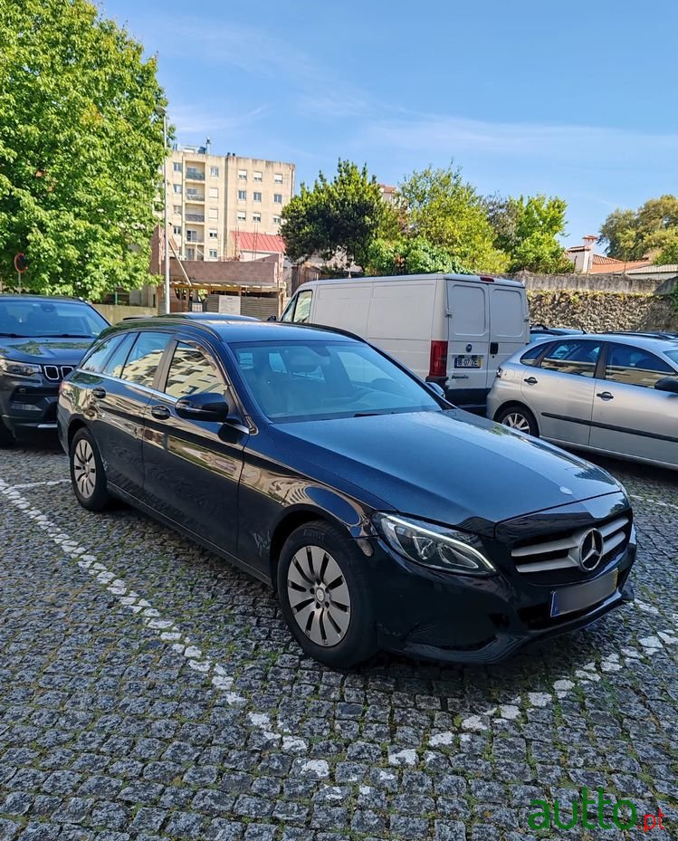 2015' Mercedes-Benz Classe C photo #3