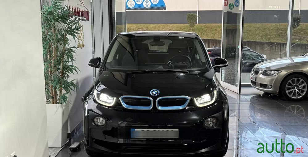 2016' BMW Série I 94Ah photo #2