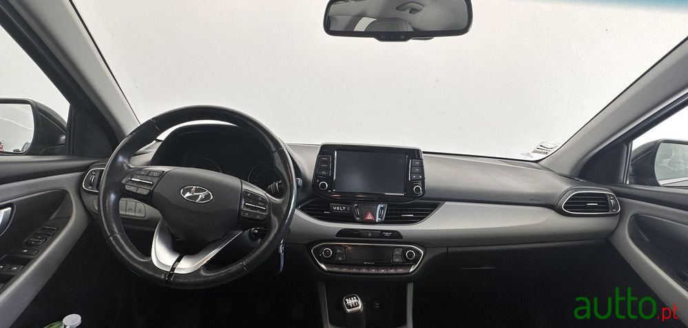 2017' Hyundai i30 photo #5