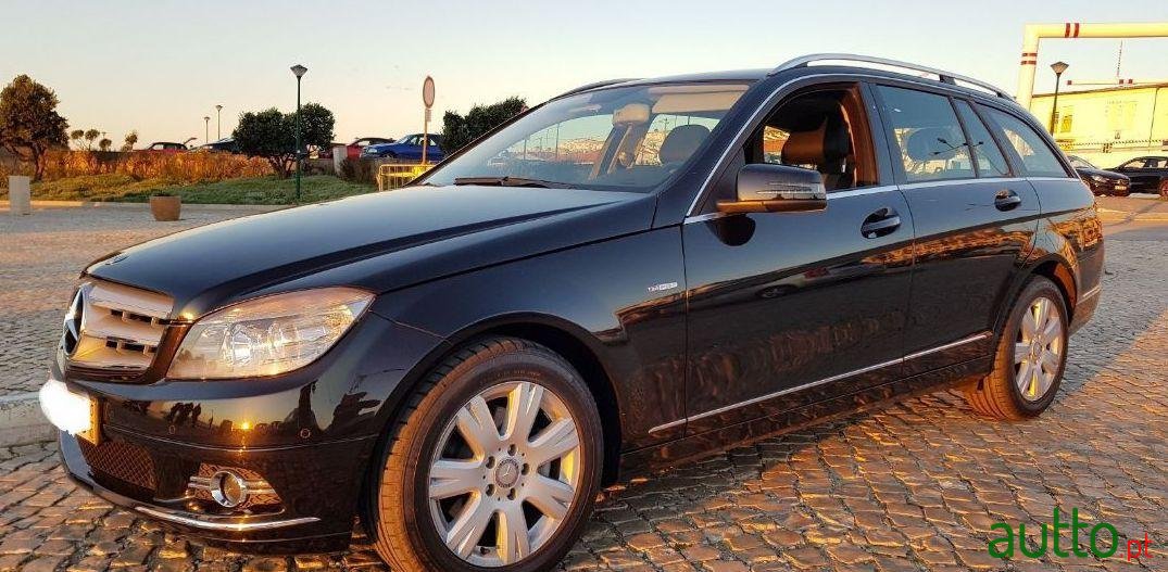 2010' Mercedes-Benz C-220 Station Avantgarde photo #1