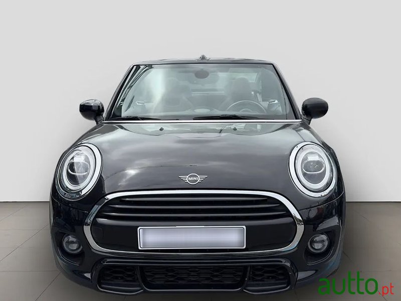 2020' MINI Cooper Auto photo #2