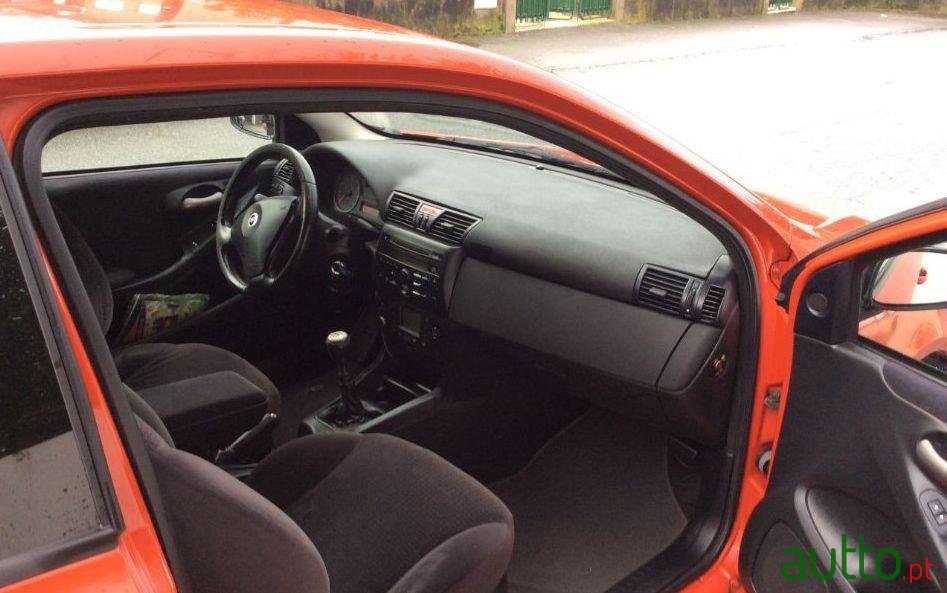 2002' Fiat Stilo 1.6  16V photo #2