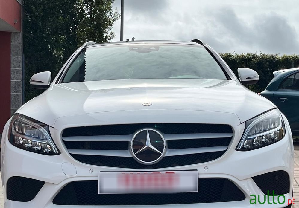 2020' Mercedes-Benz Classe C photo #4
