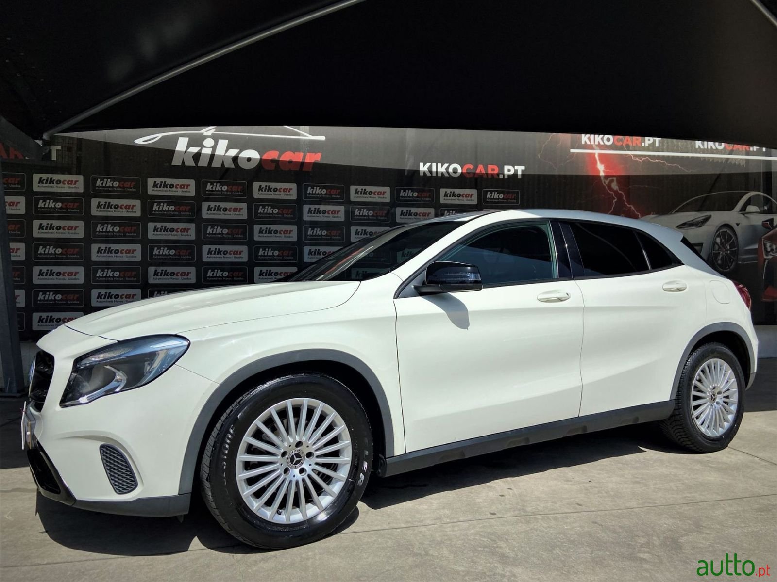 2017' Mercedes-Benz Gla-180 photo #4