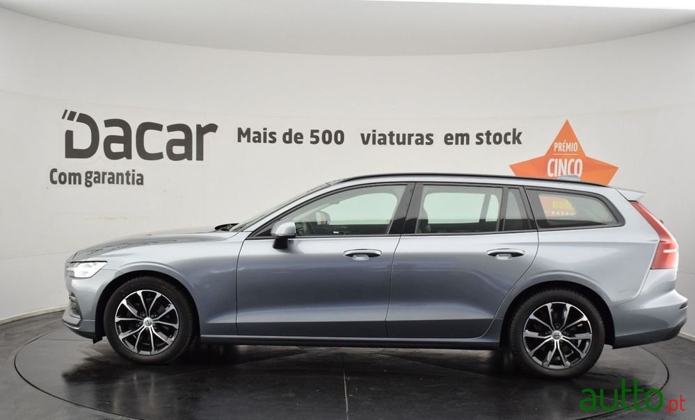 2019' Volvo V60 photo #4