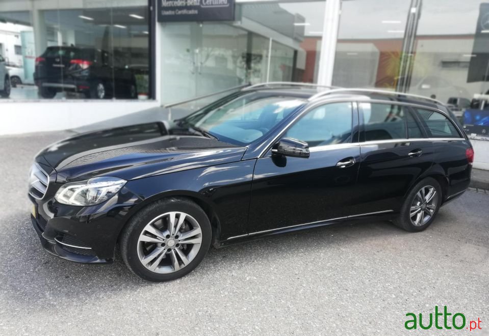 2015' Mercedes-Benz E-300 photo #2