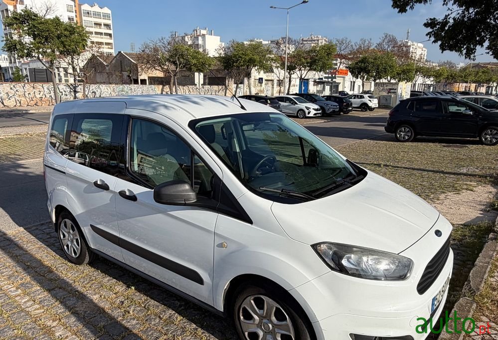 2017' Ford Tourneo Courier photo #5