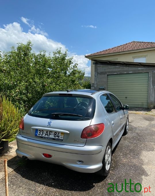 2005' Peugeot 206 photo #3