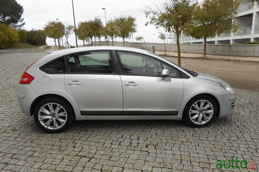 2009' Citroen C4 1.6 Hdi 110 Exclusive photo #5