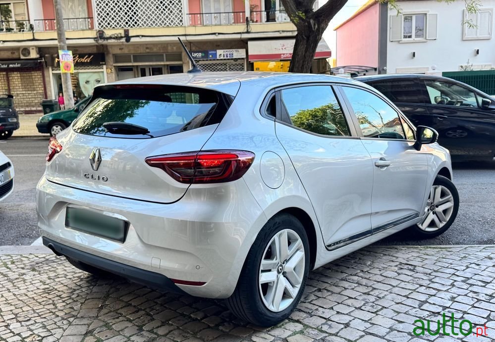 2020' Renault Clio photo #3