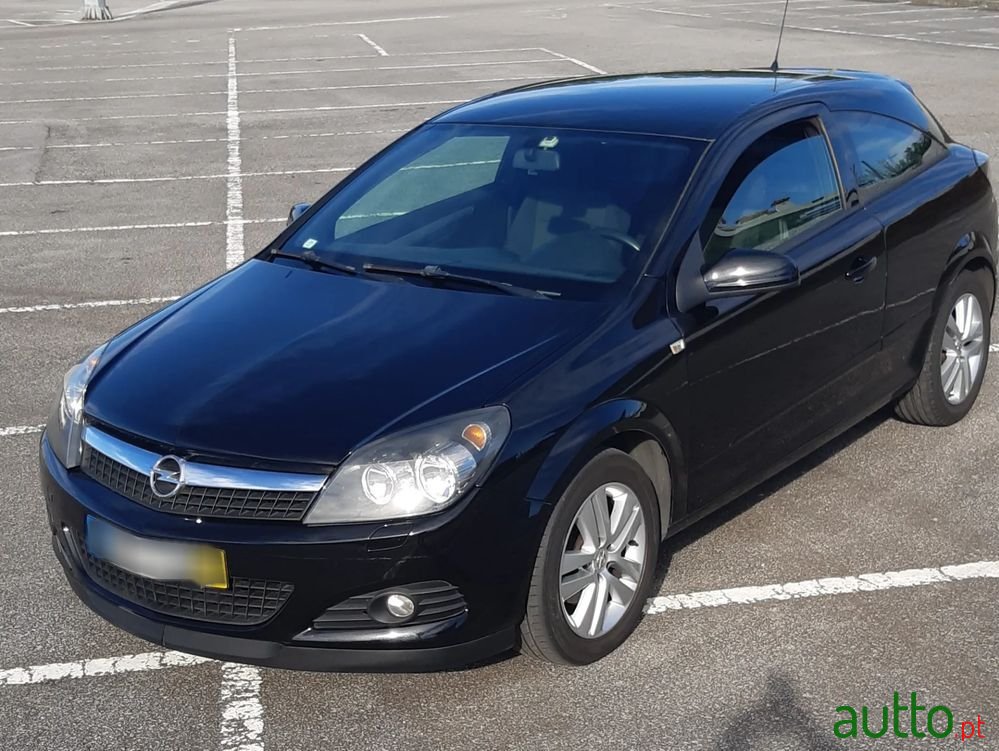 2008' Opel Astra Gtc 1.3 Cdti photo #1