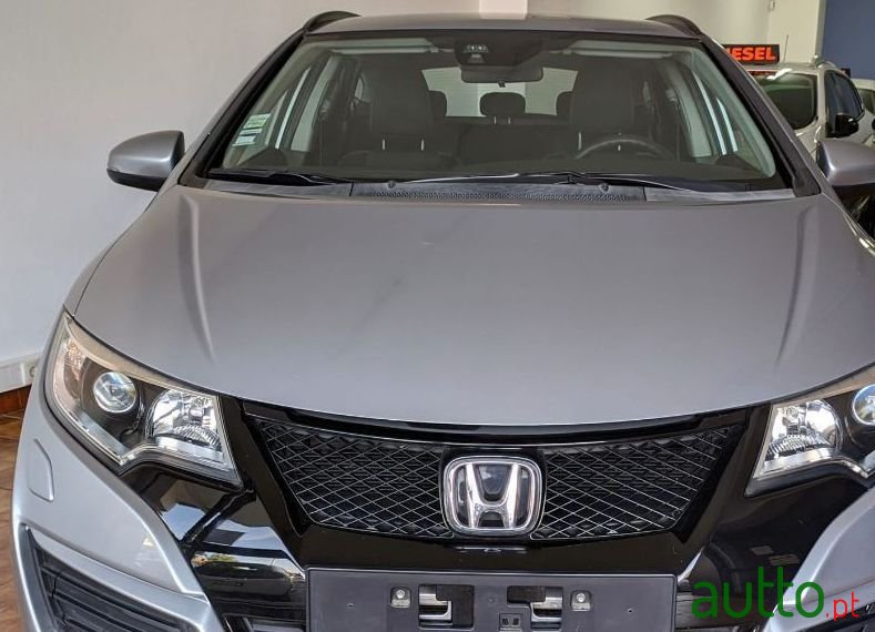 2016' Honda Civic Tourer photo #4