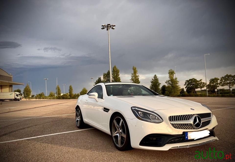 2016' Mercedes-Benz Slc-250 photo #1