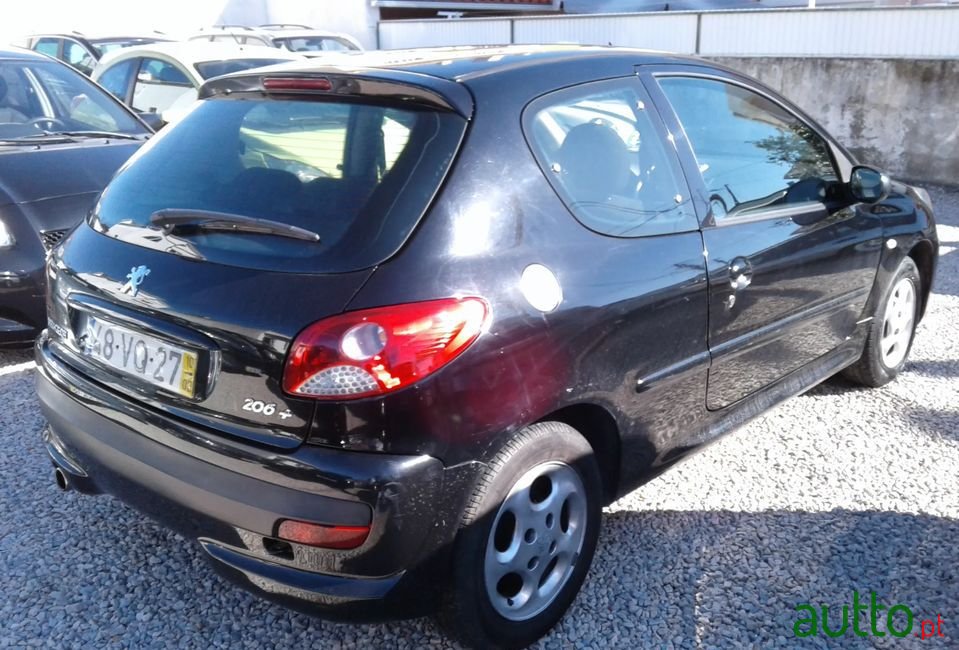 2010' Peugeot 206 photo #2