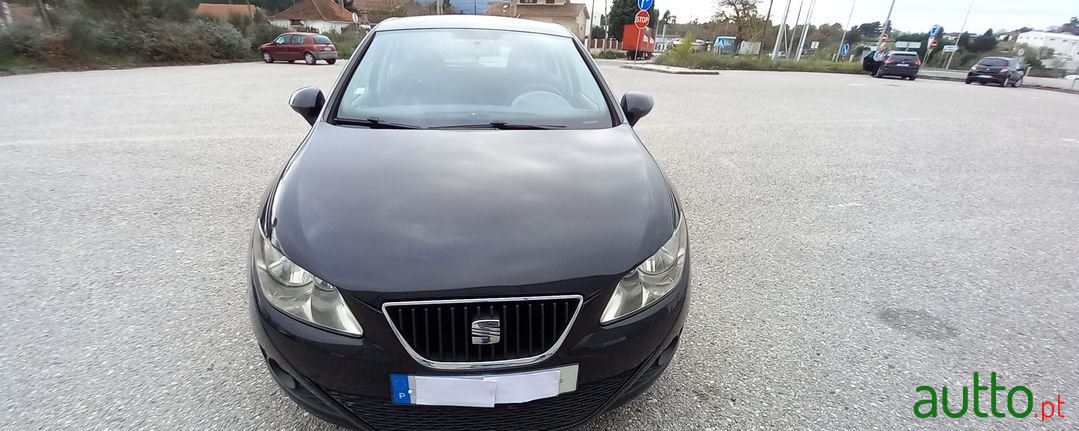 2010' SEAT Ibiza photo #1