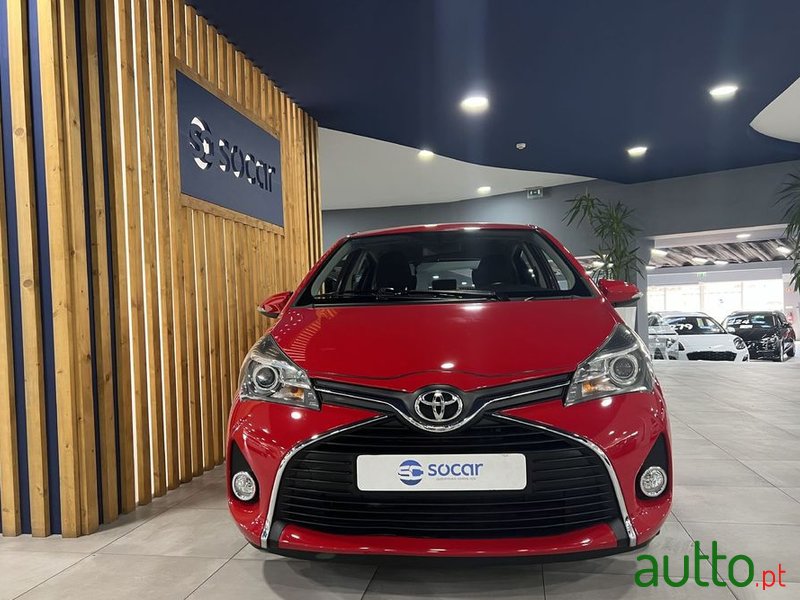 2017' Toyota Yaris photo #3